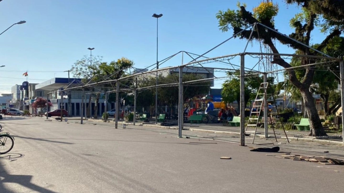 Carnaval 2026: começa montagem das estruturas em Tapes