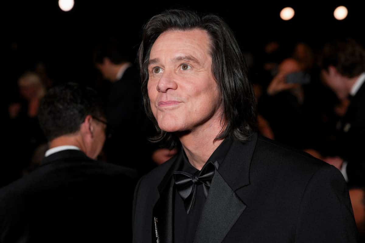 Jim Carrey quebra silêncio com discurso em premiação francesa
