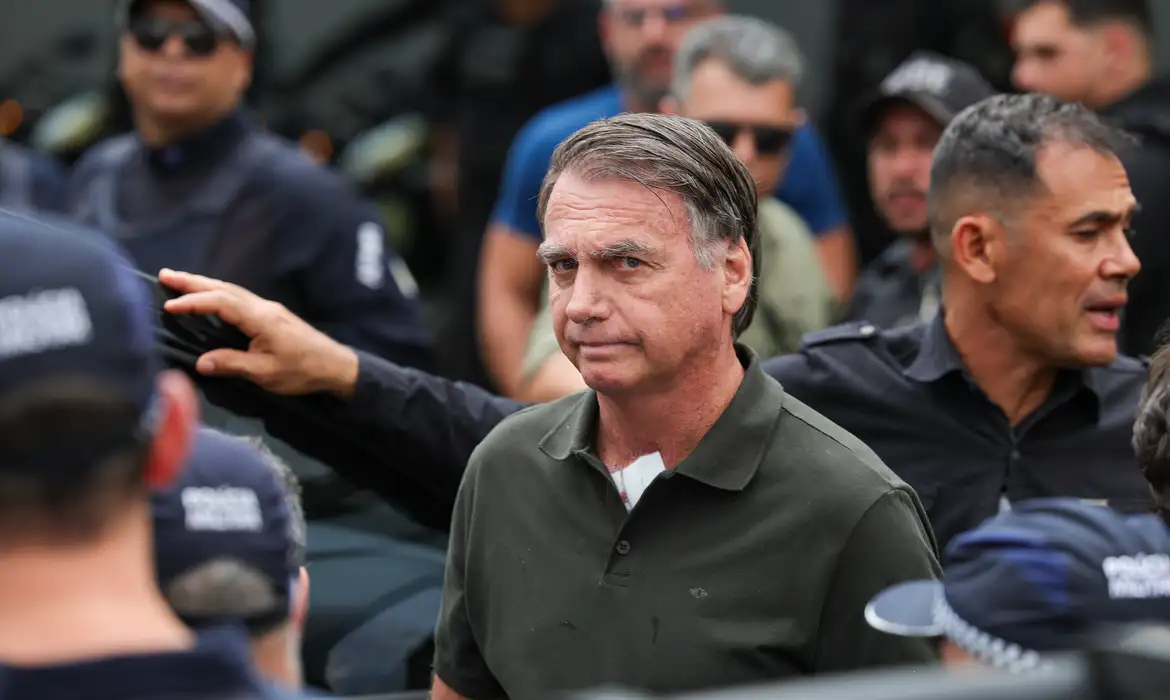 Estado de saúde de Bolsonaro exige cuidados após piora renal