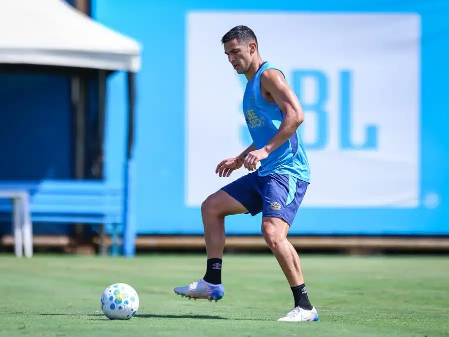 Grêmio busca reação em Chapecó para subir na tabela