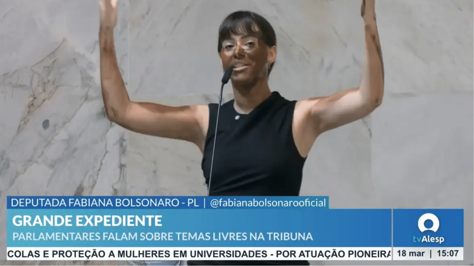 Deputada do PL faz blackface na Alesp para criticar Erika Hilton