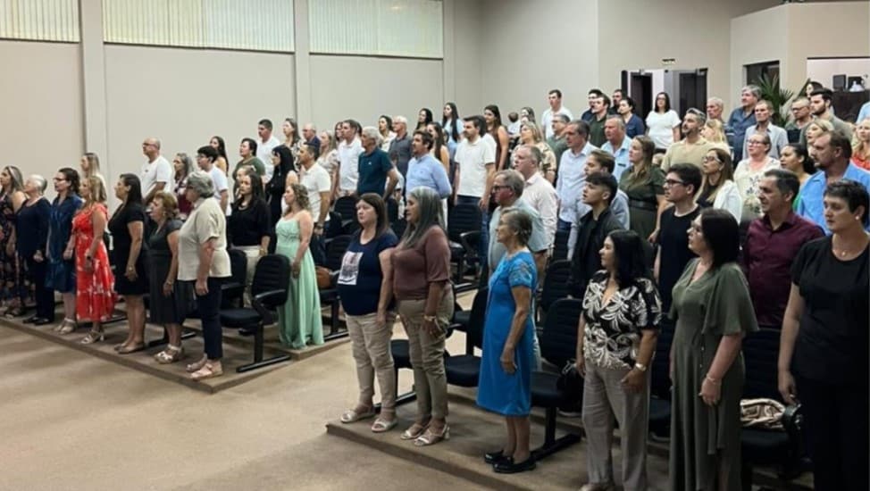 Vereadores de Dom Feliciano prestam homenagens a mulheres do município