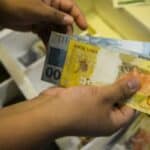 Salário mínimo deverá subir para R$ 1.741 em 2027