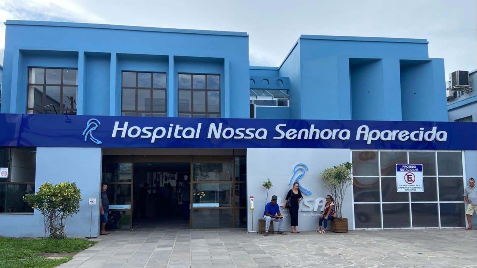 Presidente do Hospital de Camaquã esclarece funcionamento da oftalmologia e cobra ajustes em contrato