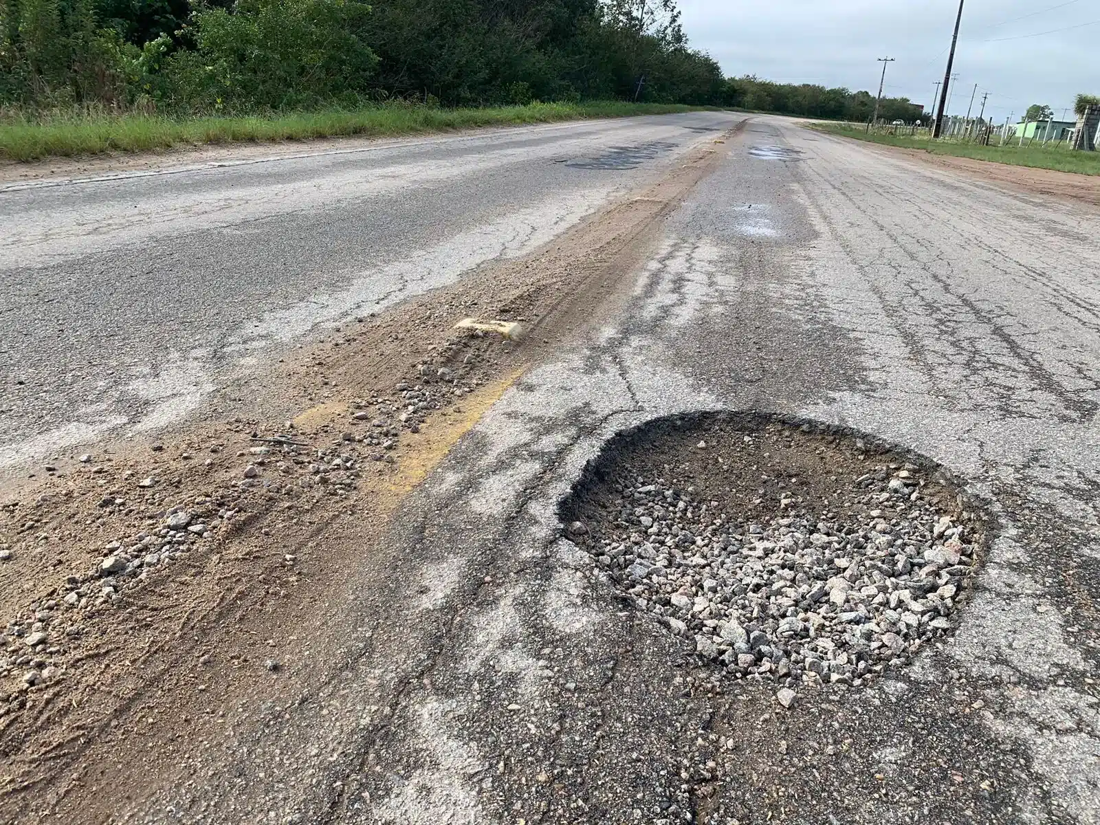 Obras de reparo começam na ERS-350 após pressão de Arambaré
