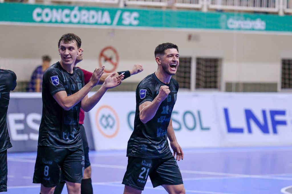 Vélez Camaquã atropela Concórdia por 7 a 1 e busca o topo da tabela