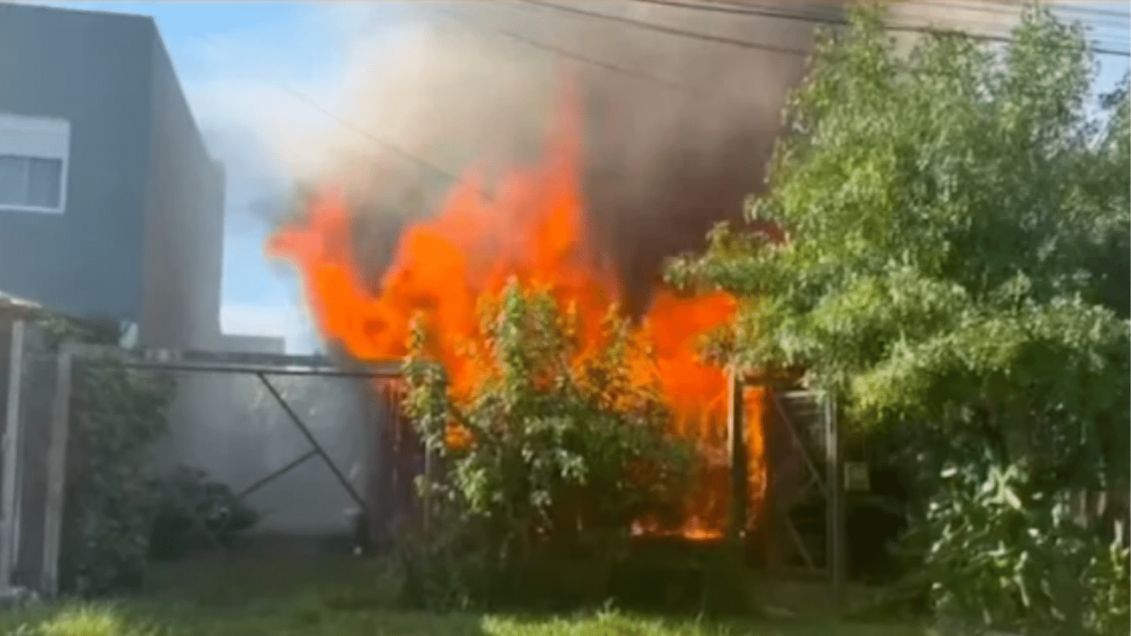 Idosa morre em incêndio que destrói casa em Pelotas
