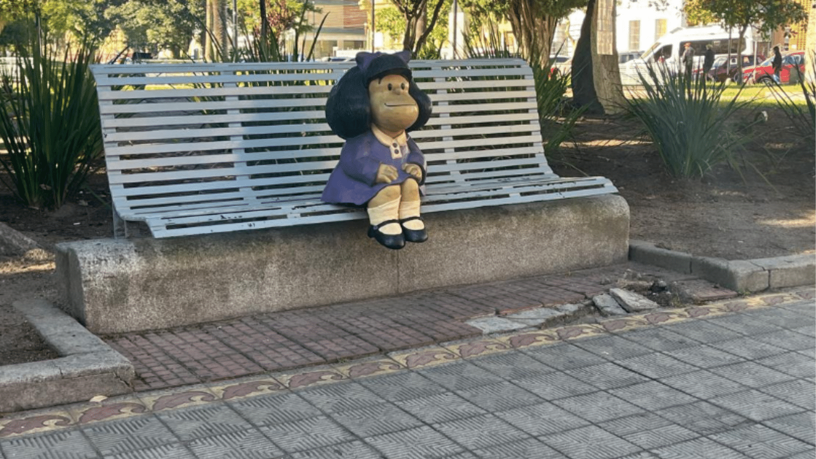 Guarda Municipal recupera estátua furtada por dois adolescentes em Pelotas
