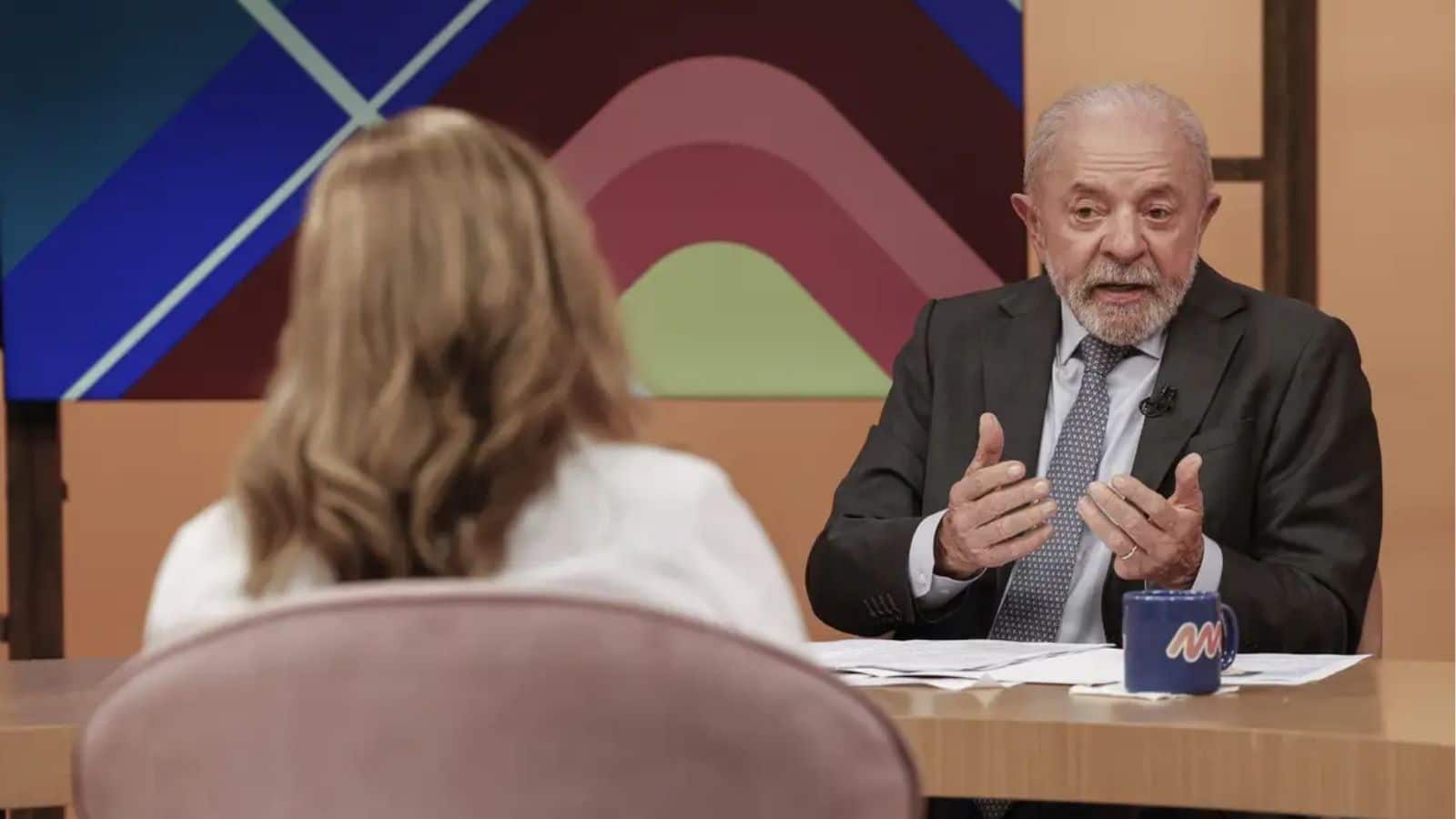 Lula critica período de transição para fim da escala 6x1