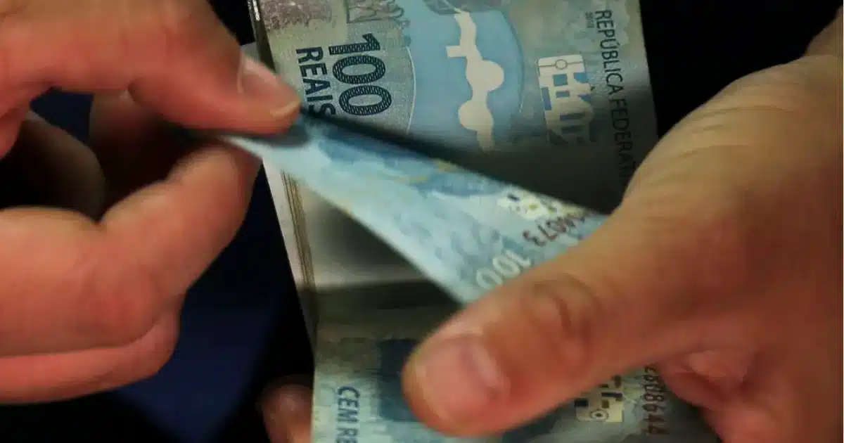 Os 3 signos que vão atrair sucesso financeiro em julho