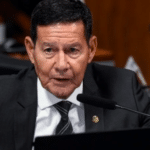 "Vamos parar de nos enganar", diz General Mourão sobre áreas dominadas pelo crime no Brasil