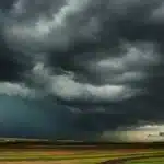 Defesa Civil faz alerta urgente de tempestades no Sul - Previsão do tempo