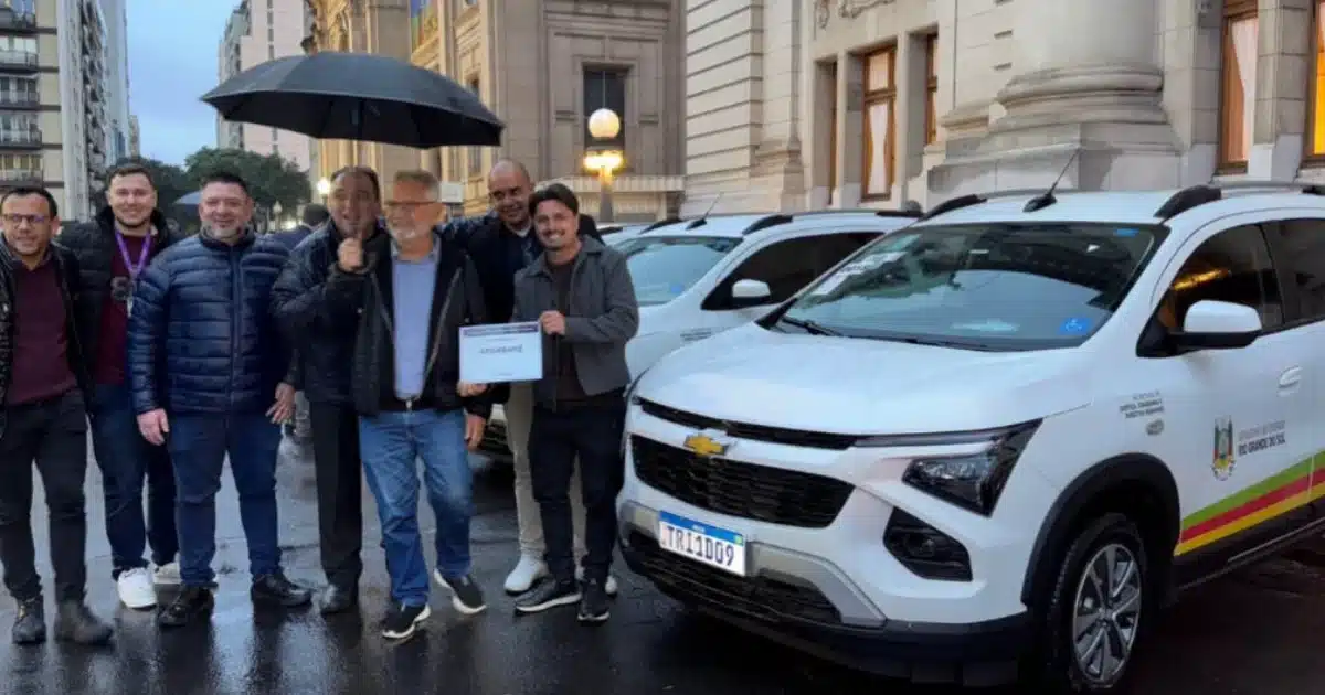 Arambaré ganha carro adaptado para transportar autistas e cadeirantes