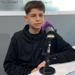 “Conforme eu via os cortes, fui gostando cada vez mais”, conta adolescente sobre paixão pela barbearia