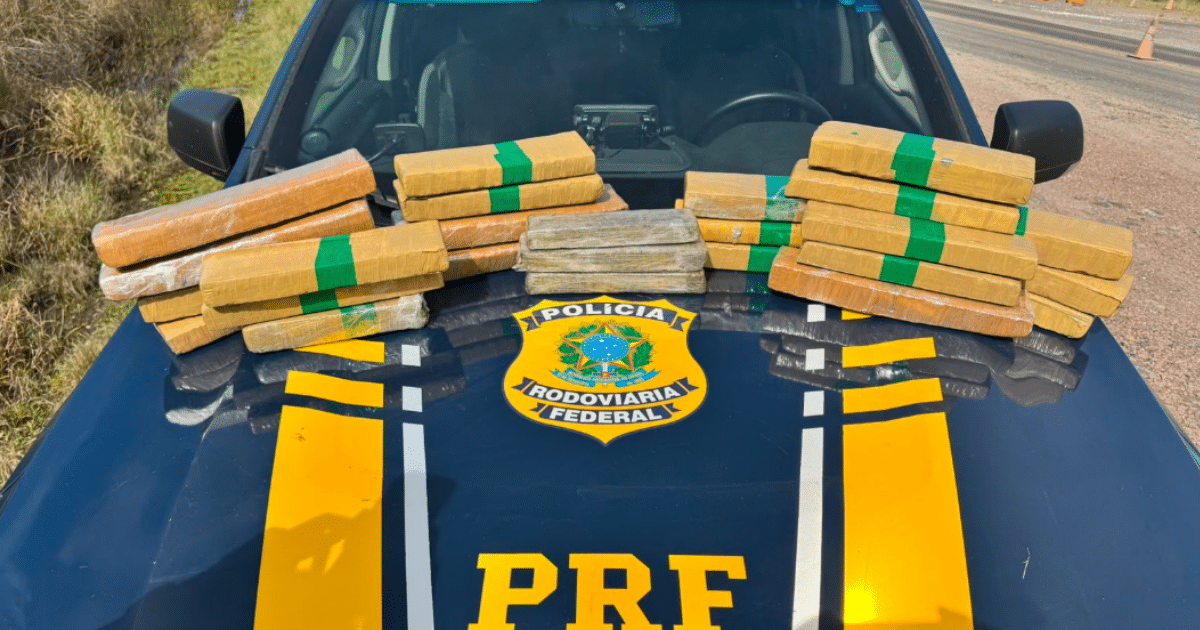 PRF apreende 20 kg de maconha com passageira de ônibus em Bagé