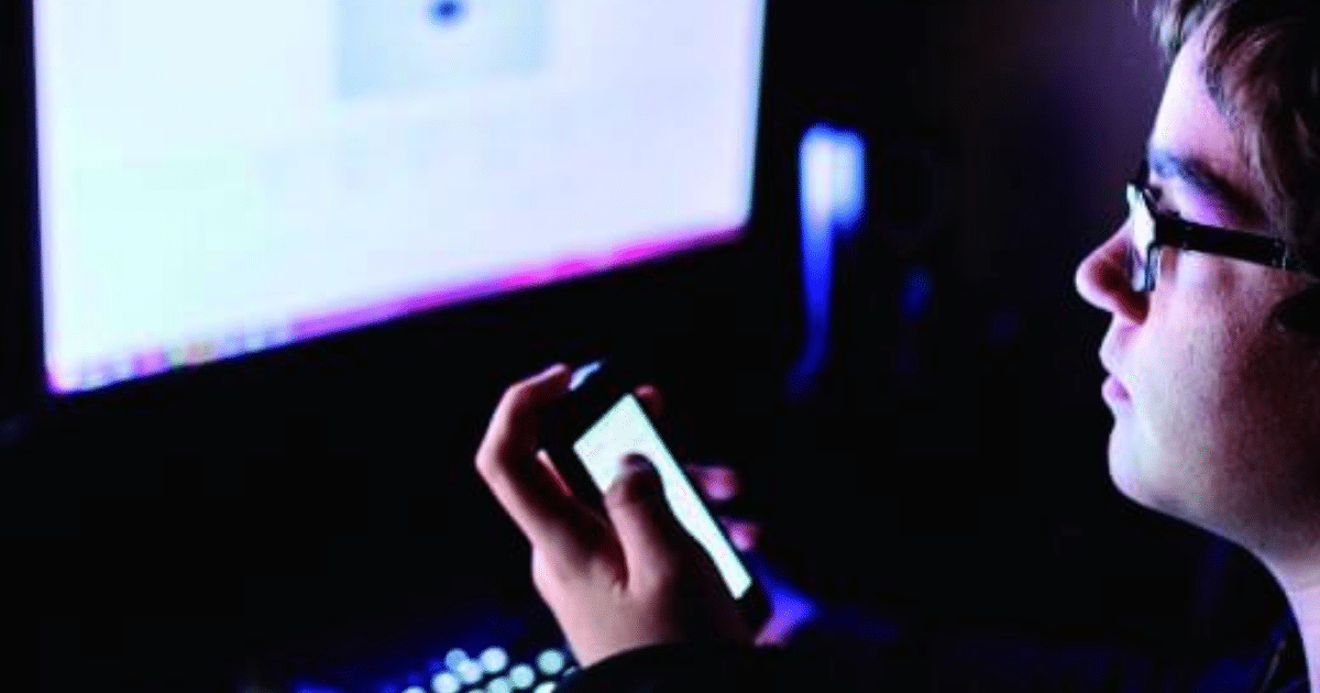 Violência extrema: Ministério Público alerta para riscos da radicalização de jovens na internet