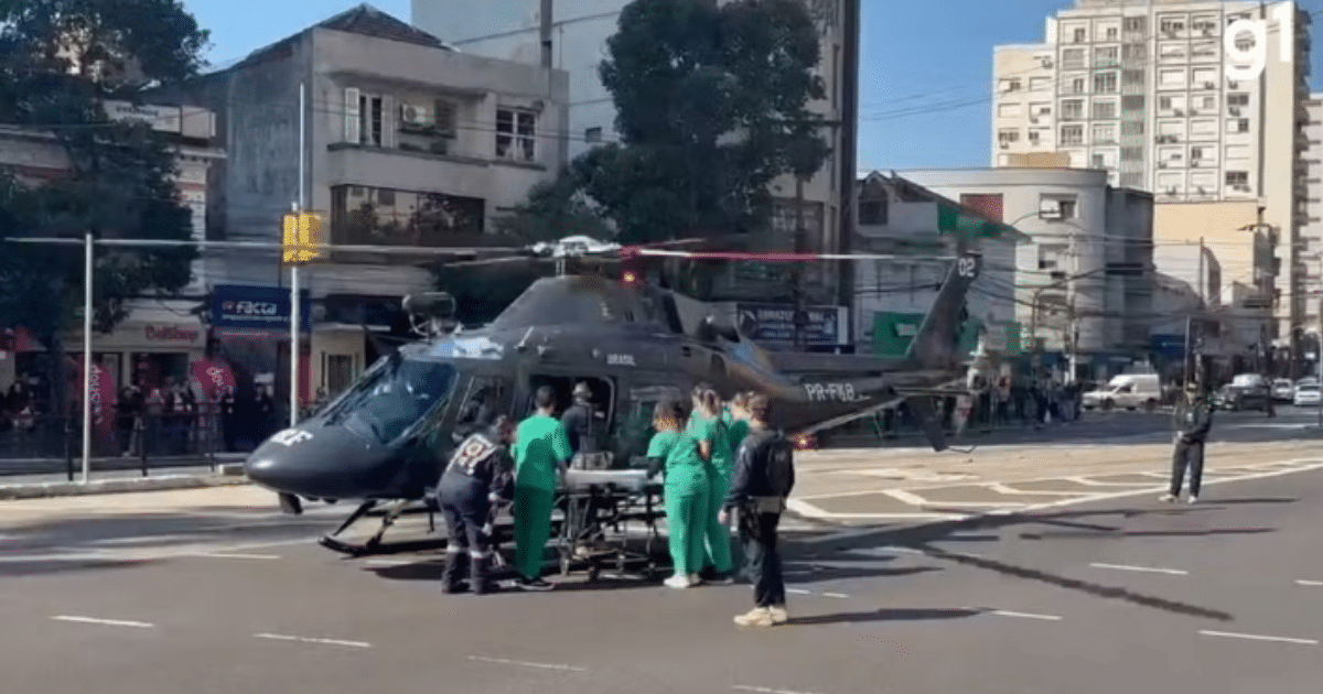 Helicóptero da PRF e equipes de resgate participam de simulação de resgate em Porto Alegre