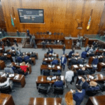 Unanimidade: Deputados confirmam o fim da taxa de licenciamento de veículos no RS