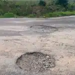 Crateras na ERS-350 ameaçam motoristas no acesso a Camaquã