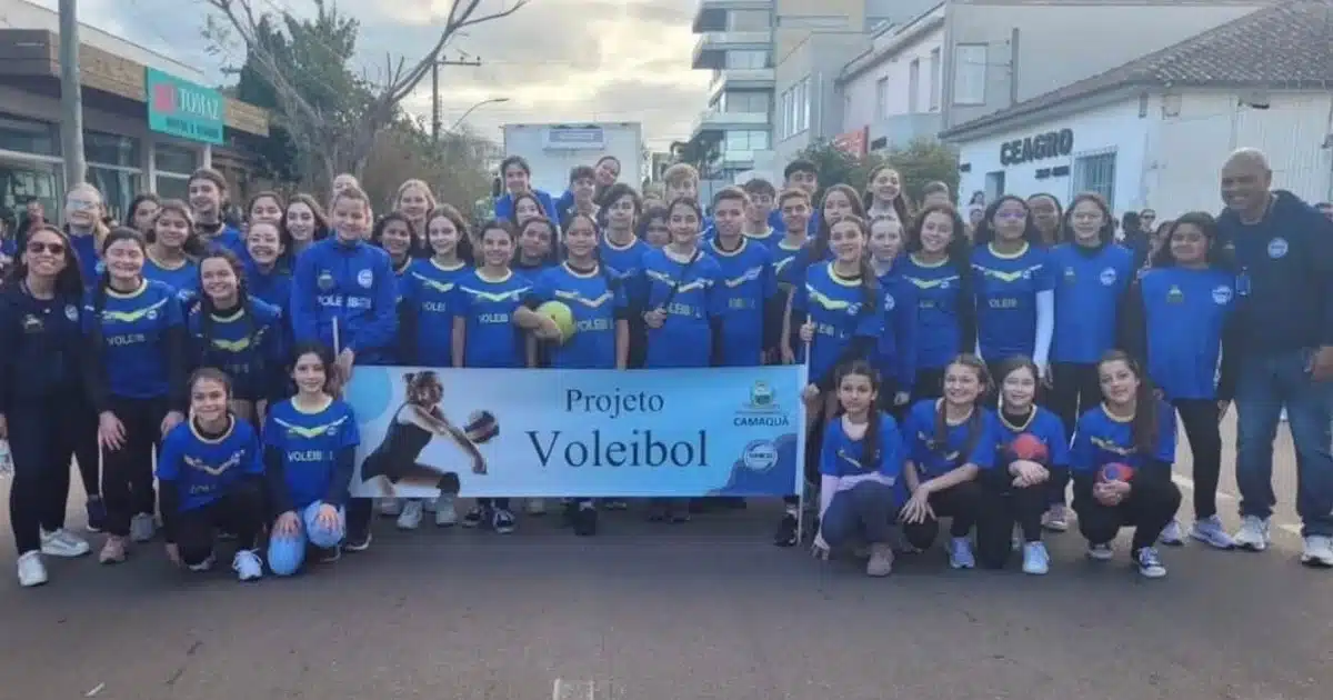 Projeto gratuito em Camaquã revela novos talentos do vôlei