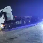 Duas carretas sofrem acidentes no mesmo ponto em Camaquã