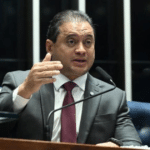 Descontos no INSS: senador Weverton é alvo de nova ação da PF