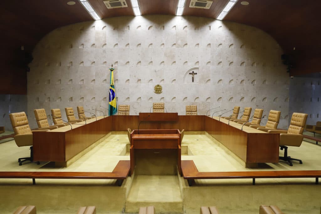 STF decide se abre investigação contra Moraes por ligação com Vorcaro