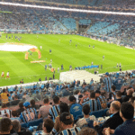 Copa do Brasil: após derrubar o Inter em crise, Grêmio avança para à semi-final