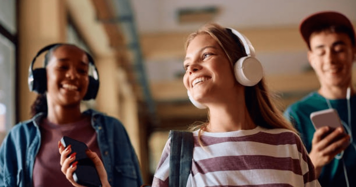Geração fones de ouvido: o que acontece com o cérebro ao passar o dia inteiro conectado ao som?