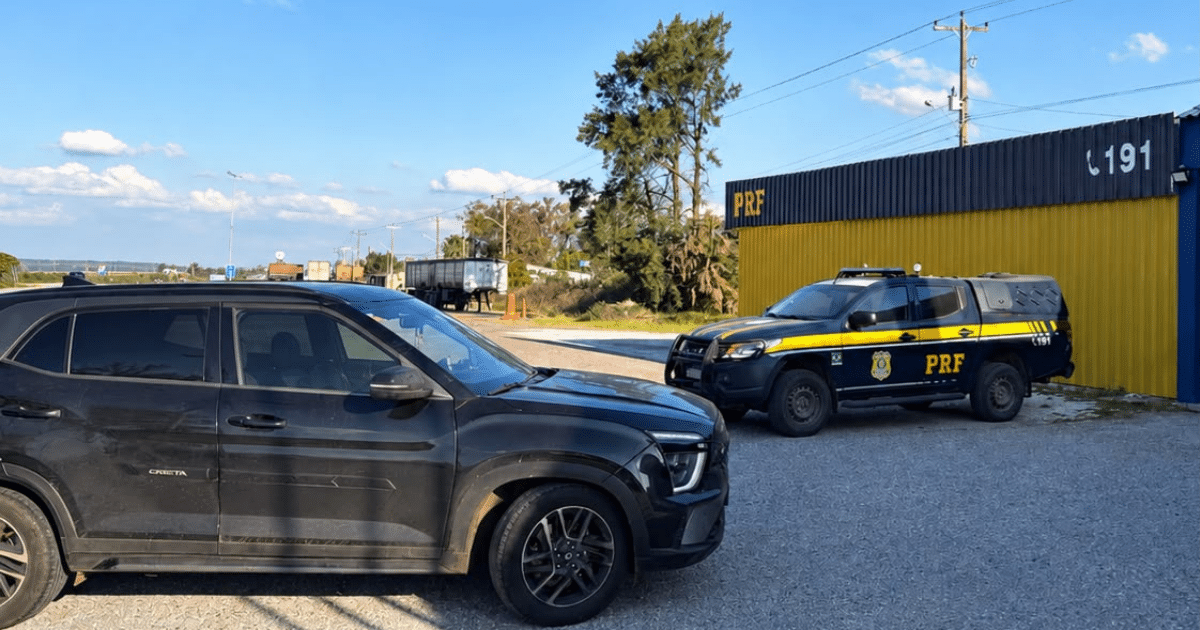 Polícia flagra homem com ordem de prisão domiciliar a mais de 2 mil quilômetros de casa