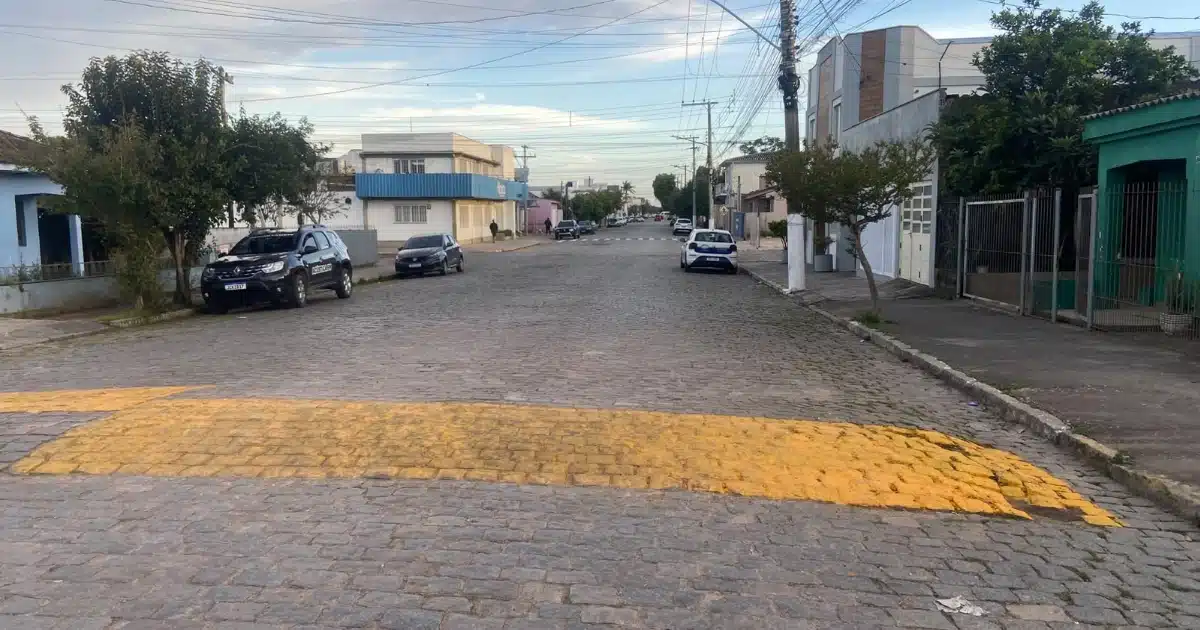 Pintura visa diminuir riscos para pedestres em ponto de Camaquã