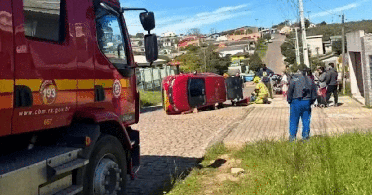 Condutora fica ferida após perder controle de veículo e capotar em Encruzilhada do Sul