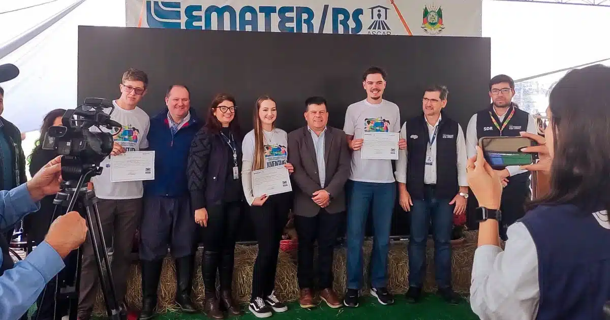 Jovens de Cristal conquistam formação na Expointer