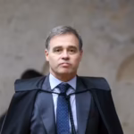 Mendonça afasta diretor-geral da PF e determina investigação sobre relatórios de inteligência