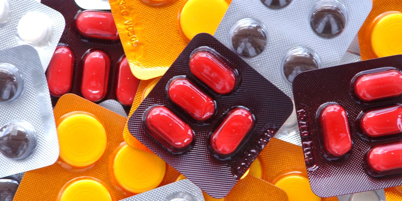 Camaquã amplia acesso a medicamentos e alerta para riscos da automedicação