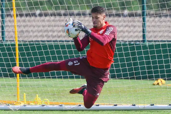 Técnico do Inter deixa titular de fora e confirma jovem promessa