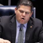 Alcolumbre vai promulgar fim da escala 6x1 nesta sexta