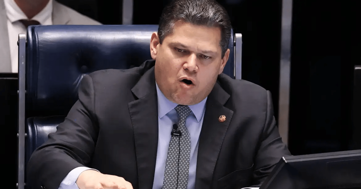 Alcolumbre vai promulgar fim da escala 6x1 nesta sexta