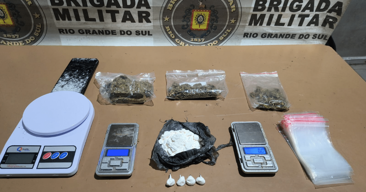Brigada Militar apreende adolescente com cocaína, maconha e skunk em Pelotas