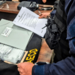 Delegado explica operação da Polícia Civil que investiga fraudes em licitações e documentos falsos no RS