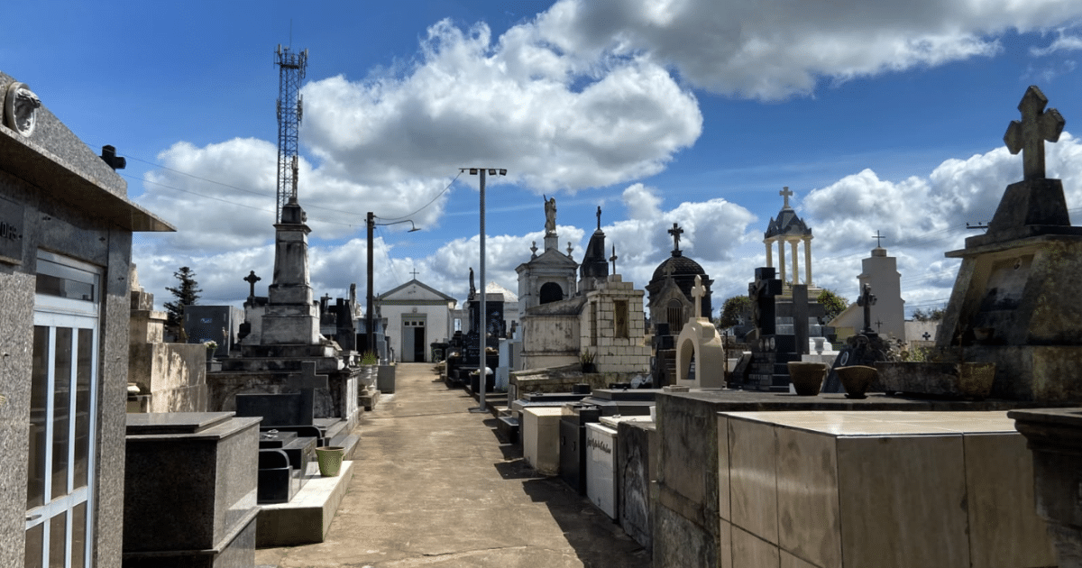 Cemitérios de Camaquã atualizam horários para Dia de Finados