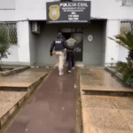 Polícia resgata adolescente abandonado pelo pai em fuga e prende o foragido na BR-290