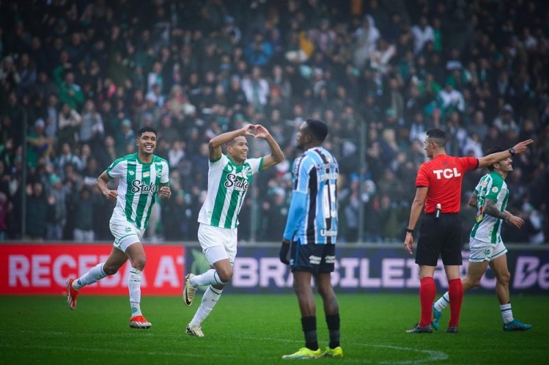 Cruzeiro, Fortaleza e Juventude mantêm Flu, Grêmio e Timão no Z-4