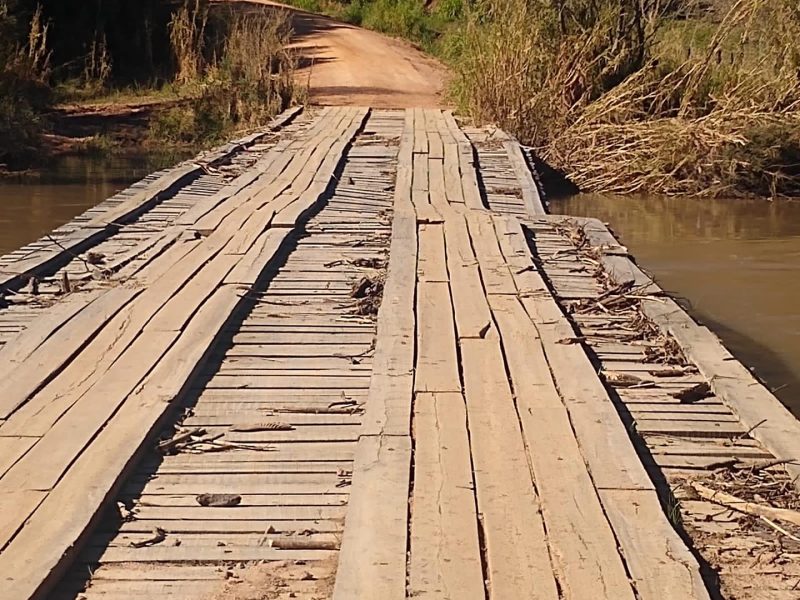 Ponte sobre o Arroio Grande precisou ser interditada por causa do volume das águas. Foto: Divulgação