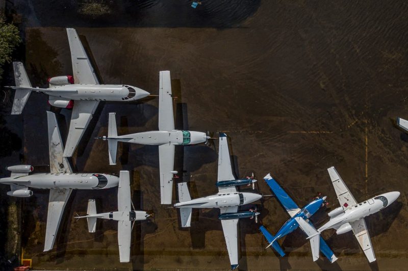 Anac autoriza retirada de aviões presos no aeroporto de Porto Alegre