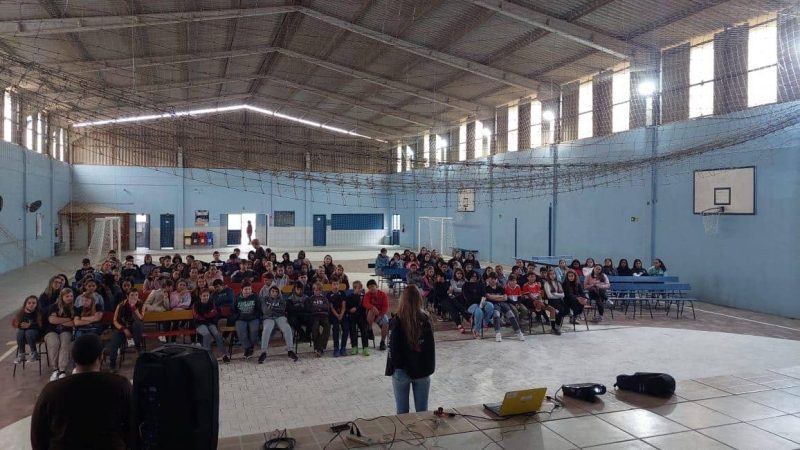 Cristal: Polícia Civil realiza palestra do "Projeto Libertar" em quatro escolas do município. Foto: Divulgação/Polícia Civil