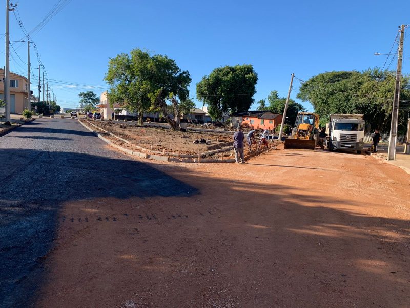 Camaquã: pavimentação asfáltica chega ao bairro Olaria