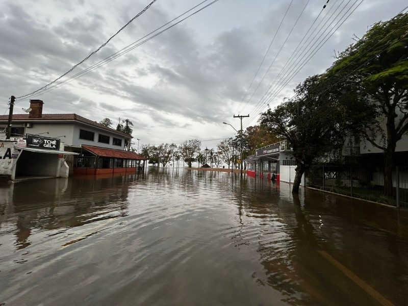 Prefeito de São Lourenço do Sul alerta para níveis dos rios