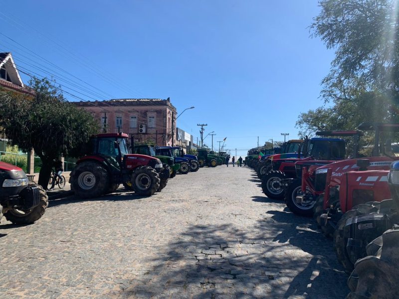 Mais de 90 municípios gaúchos registram mobilizações de agricultores nesta terça