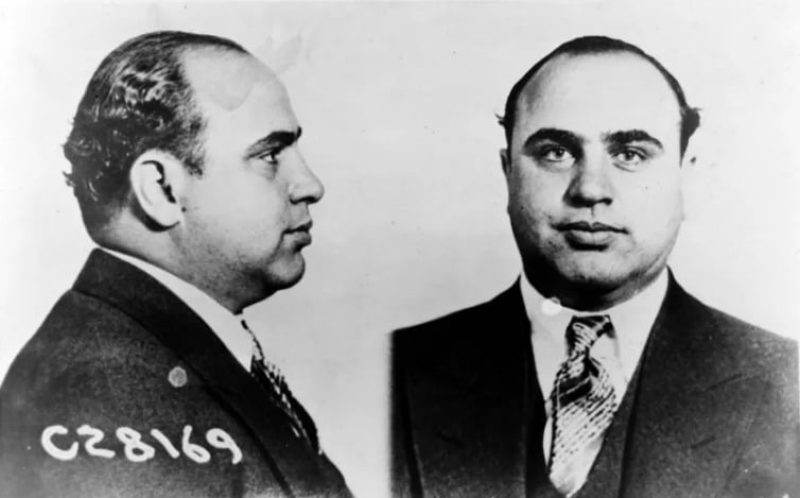 Hoje na história – 17 de outubro – Dilúvio de cerveja em Londres e condenação de Al Capone